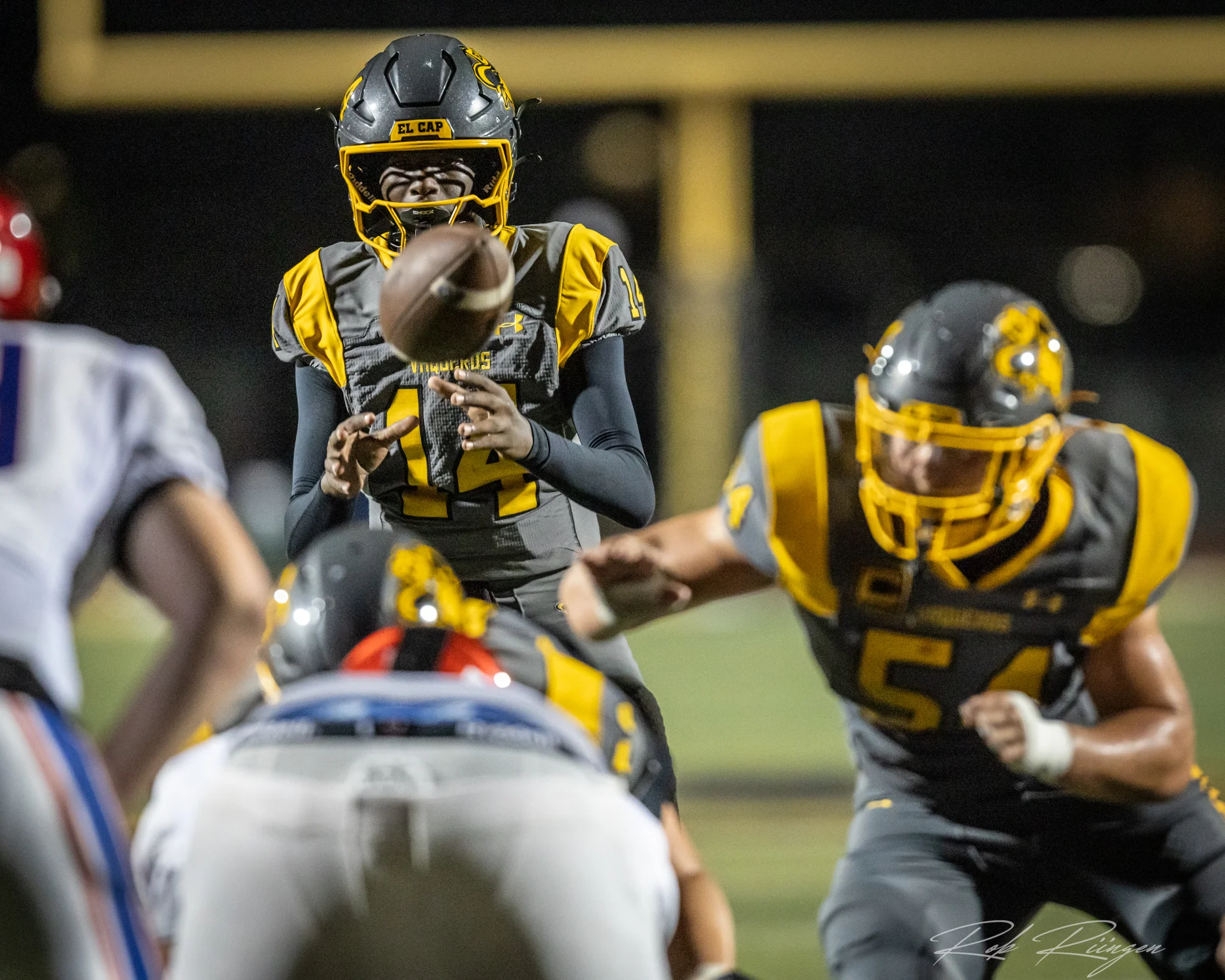 El Cap QB about to catch the snap to start the game